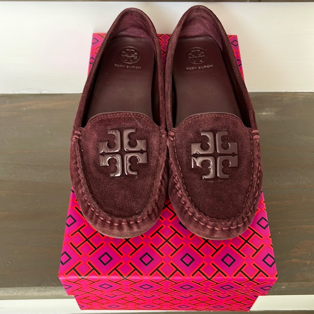 Tory Burch suede and leather flats - size 6M